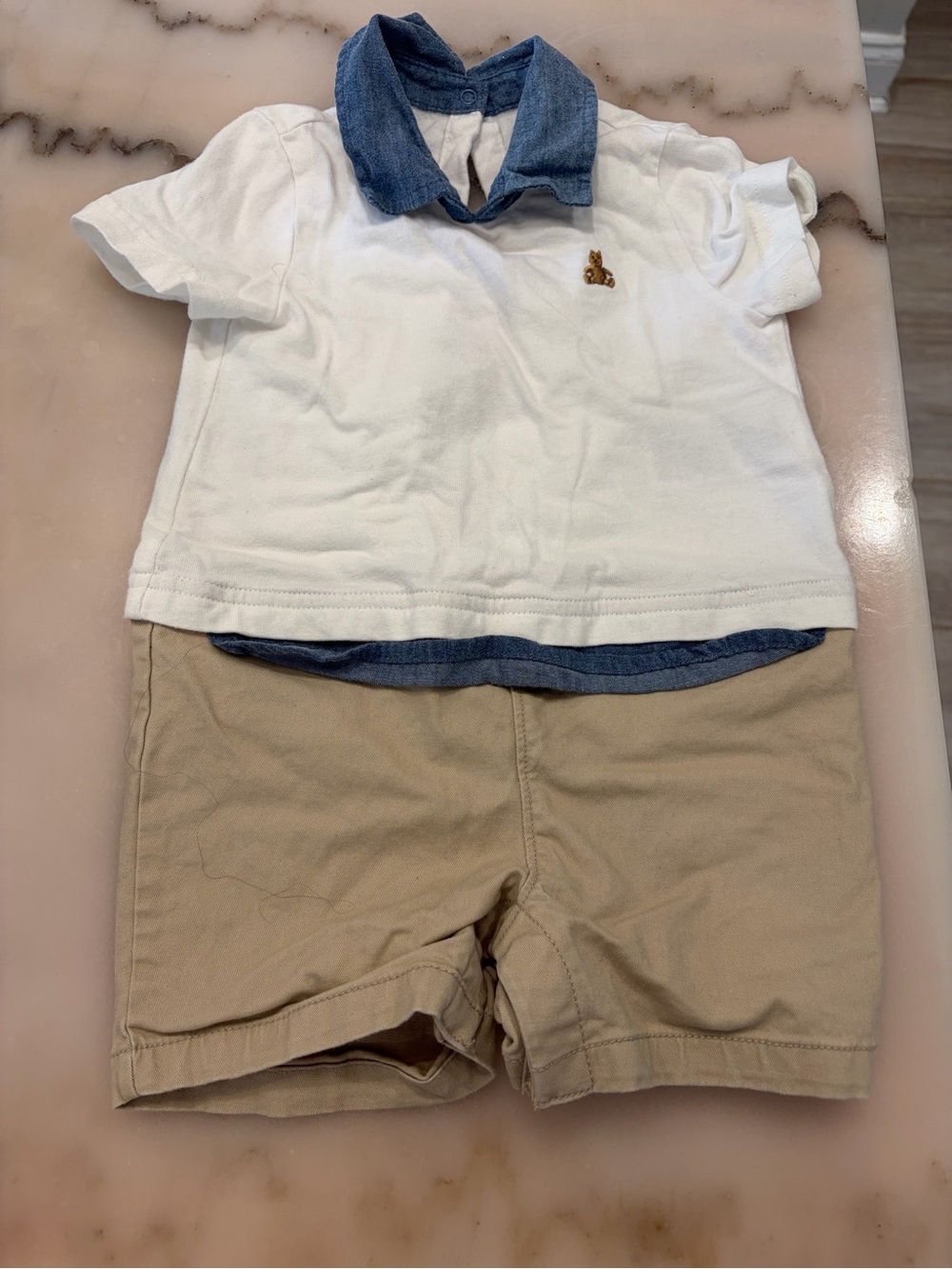 GAP White Polo-Style Top with Blue Collar and Khaki Shorts
